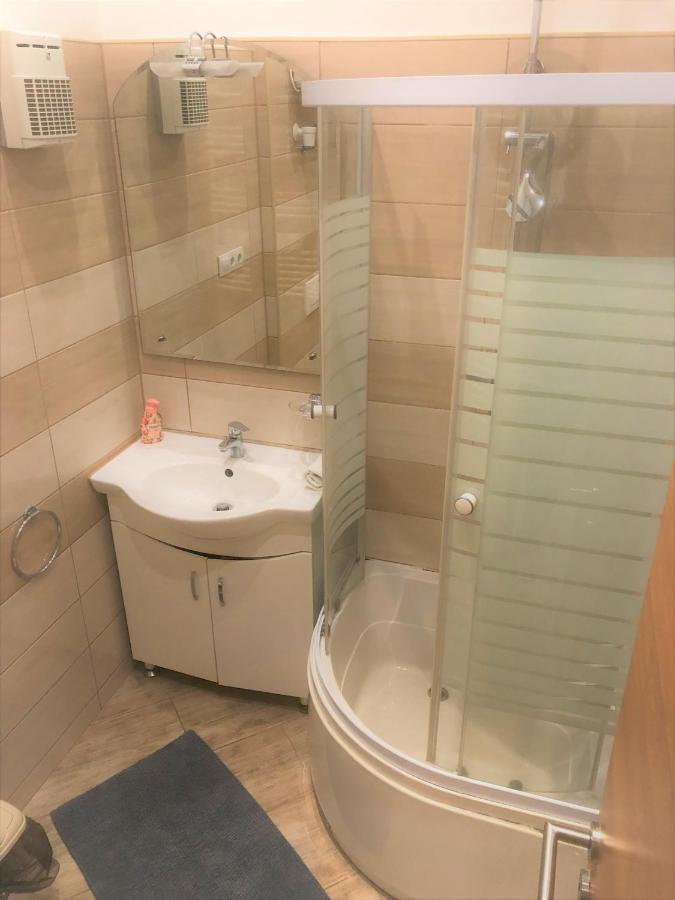 Corvin Square Apartment Budapest Ngoại thất bức ảnh